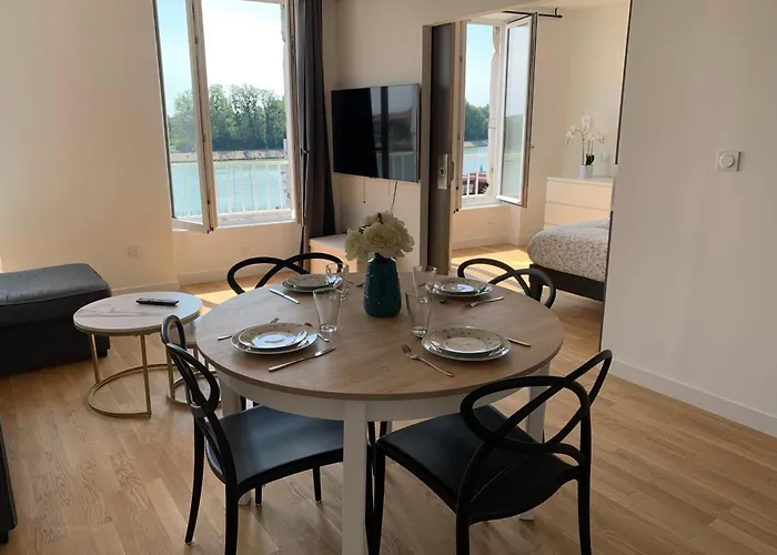 Appartement Neuf, Vue Sur Saone